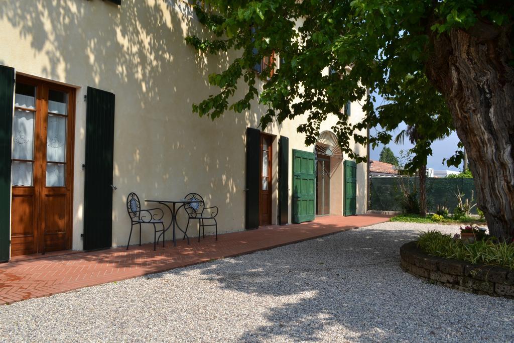 בית הארחה סן פליס דל בנאקו 	Agriturismo La Breda מראה חיצוני תמונה